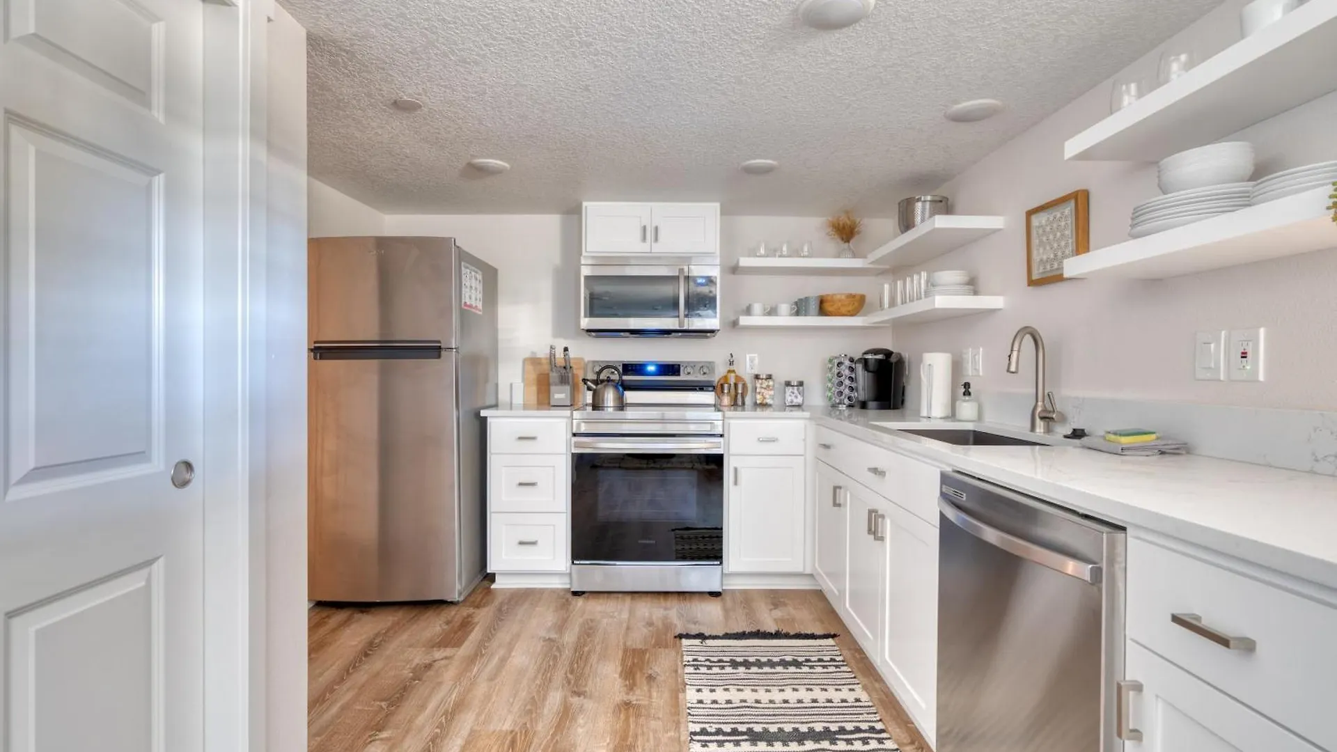 Stay Portland - Vibrant Portland Getaway, Chic Flat Dom wakacyjny
